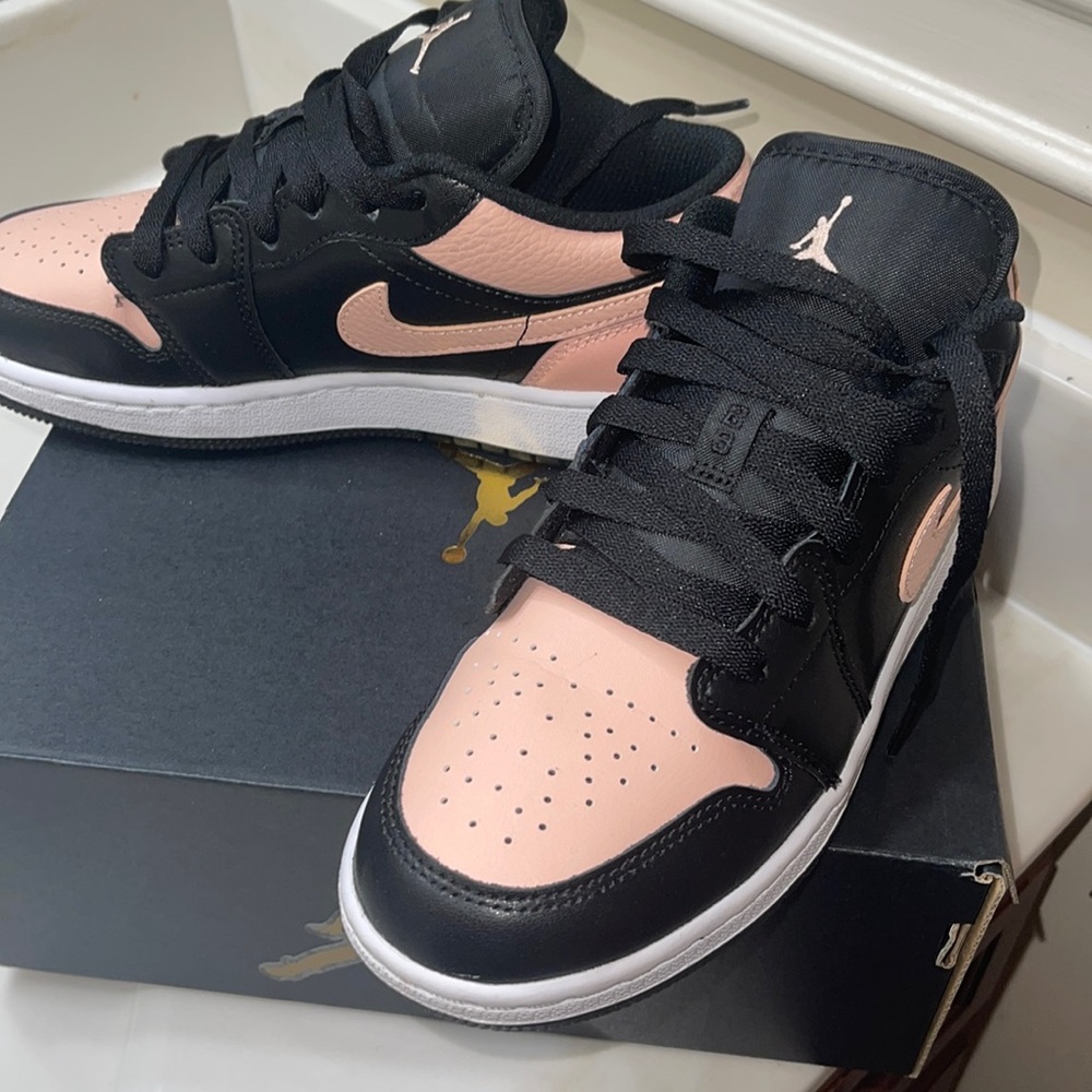 Air Jordans 1’s (5 youth GS)